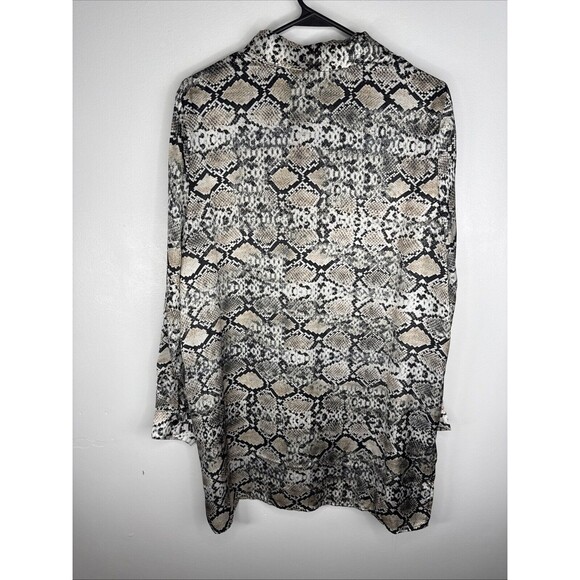 Alex & Lili Snake Print Button Down Blouse Tunic Sz XL Lightweight Satin Feel - Picture 4 of 7